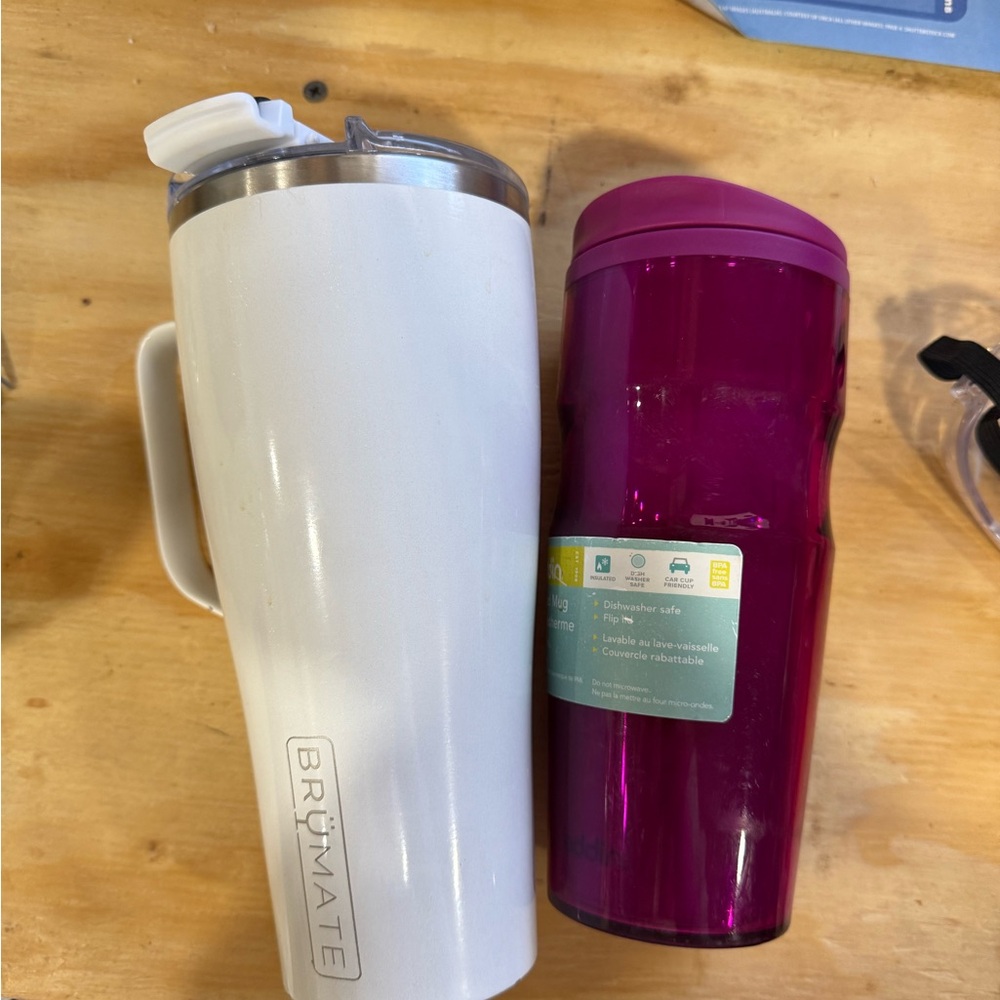 BrüMate White and Magenta Tumblers